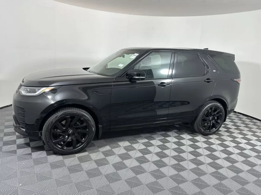 2025 Land Rover Discovery SE photo 1