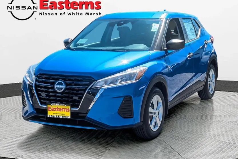 2025 Nissan Kicks Play S photo 1