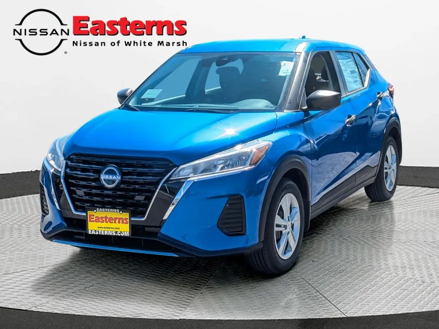 2025 Nissan Kicks Play S photo 1