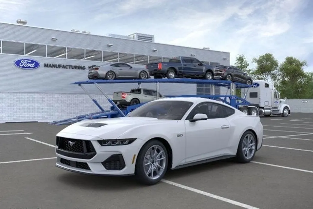 2025 Ford Mustang GT Premium photo 1