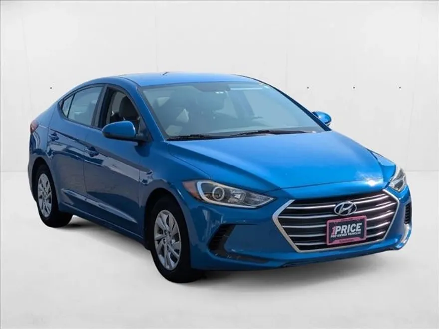 2017 Hyundai Elantra SE photo 1