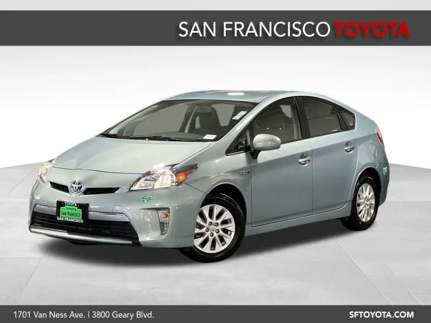 2014 Toyota Prius Plug-in Base photo 1