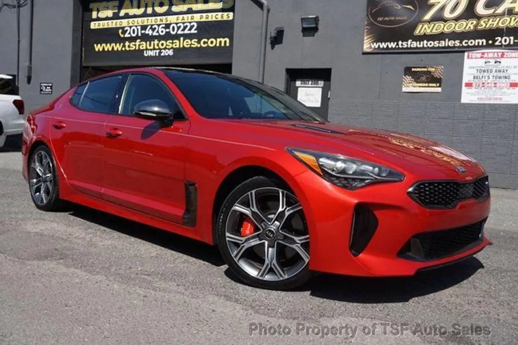 2018 Kia Stinger GT2 photo 1
