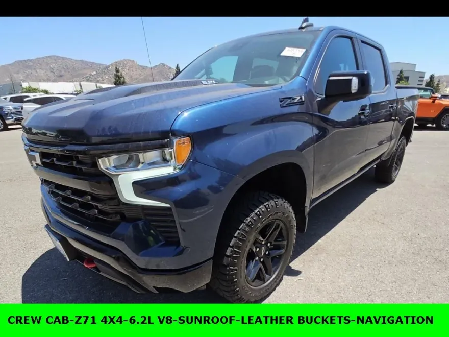 2022 Chevrolet Silverado Trail Boss LT photo 1