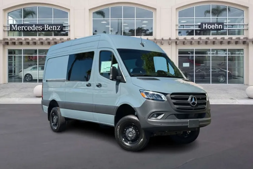 2025 Mercedes Benz Sprinter 2500 photo 1