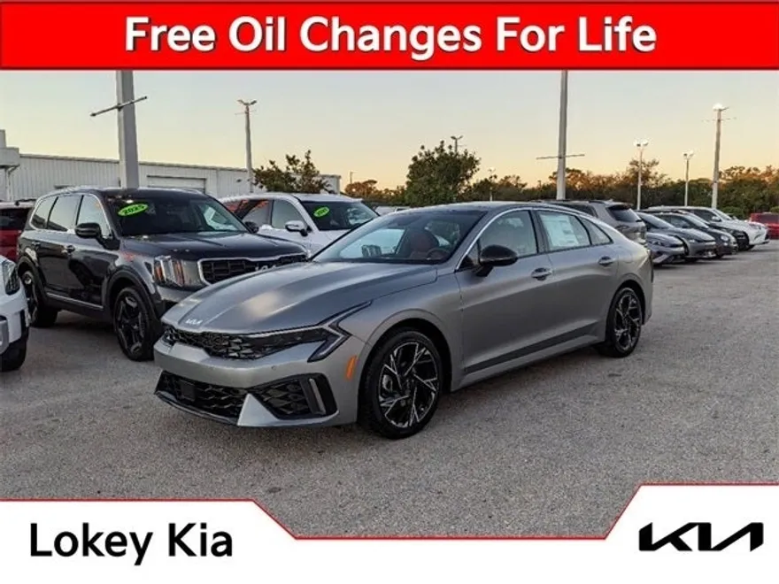 2025 Kia K5 GT-Line photo 1