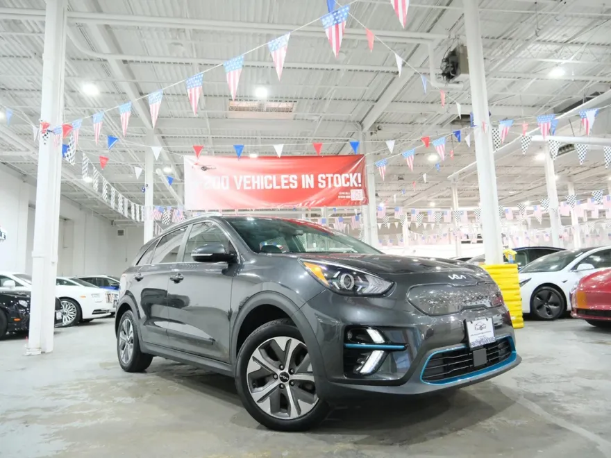 2022 Kia Niro EV EX photo 1