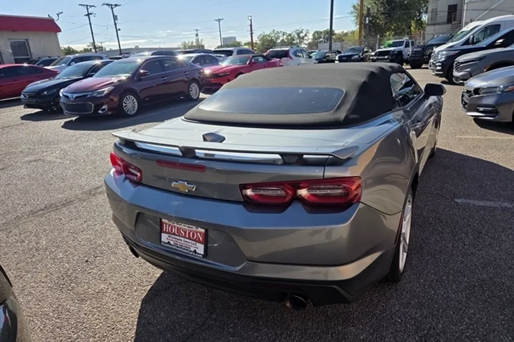 2020 Chevrolet Camaro 1LT photo 1