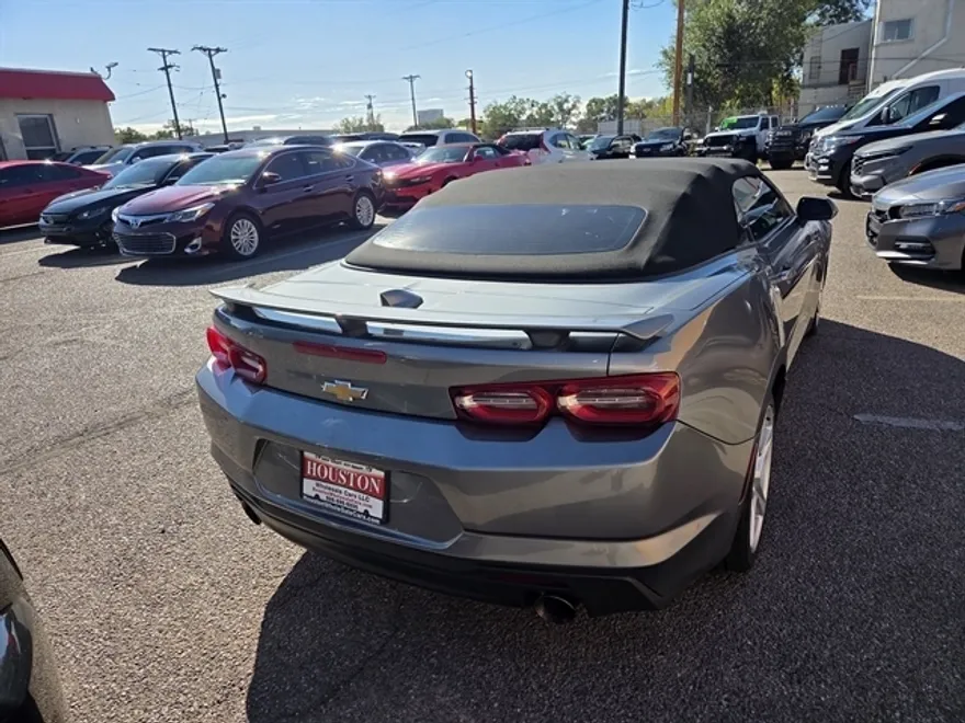 2020 Chevrolet Camaro 1LT photo 1