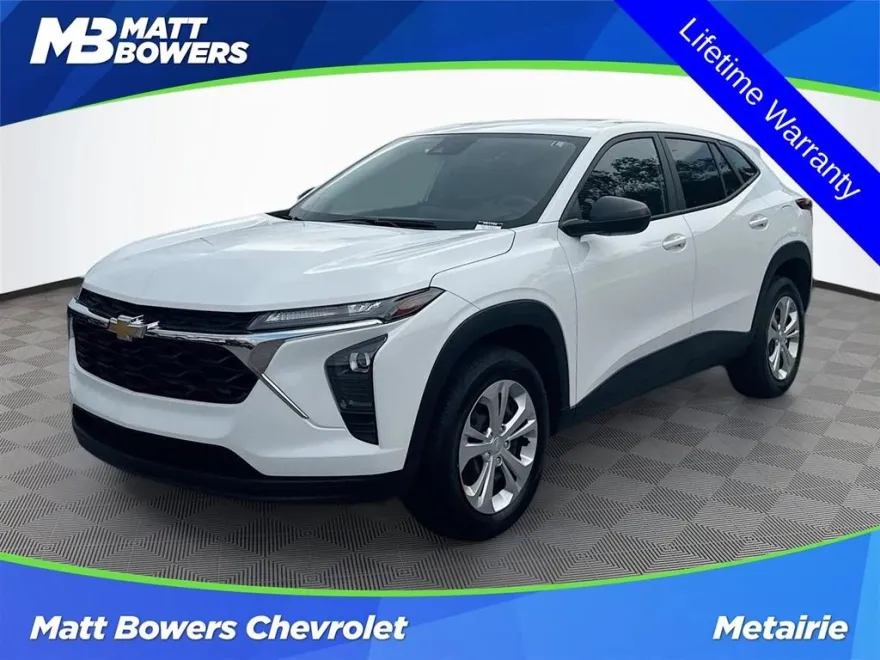 2025 Chevrolet Trax LS photo 1