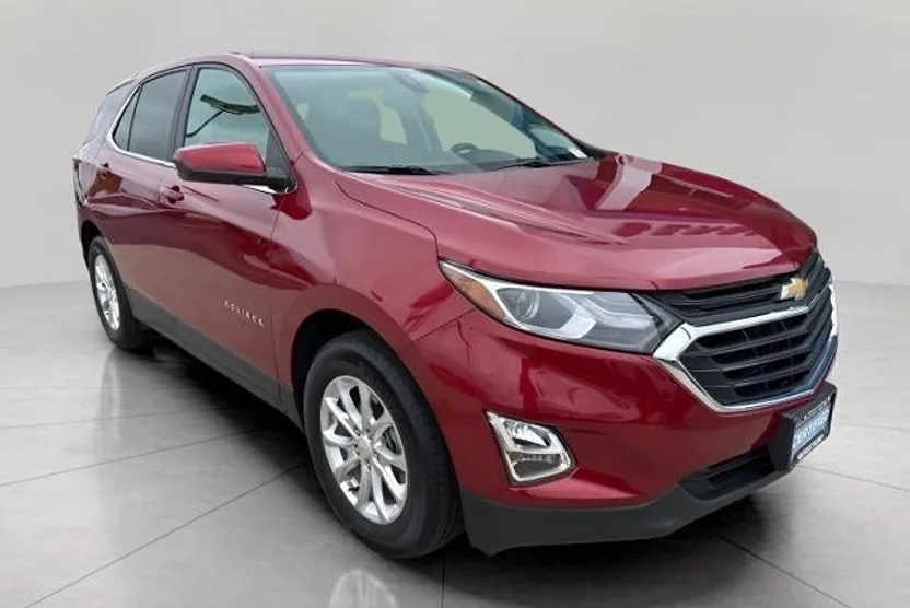 2021 Chevrolet Equinox LT photo 1