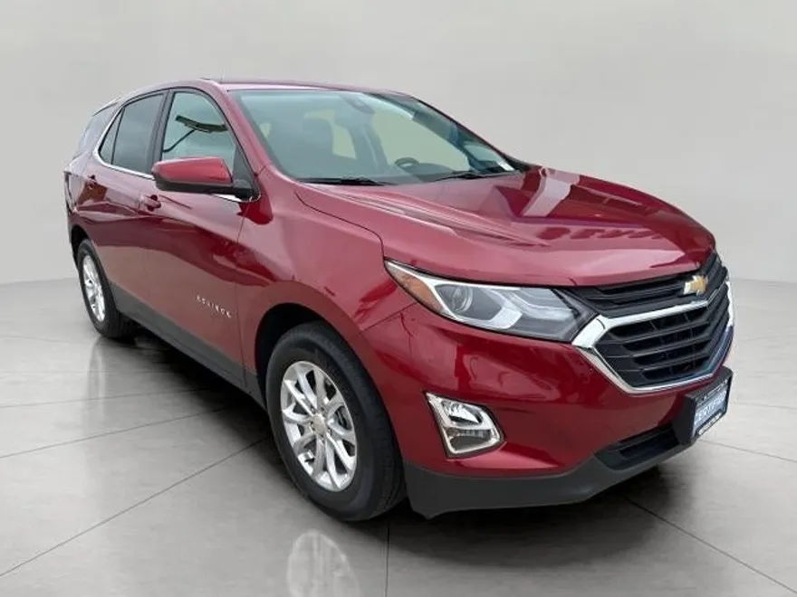 2021 Chevrolet Equinox LT photo 1