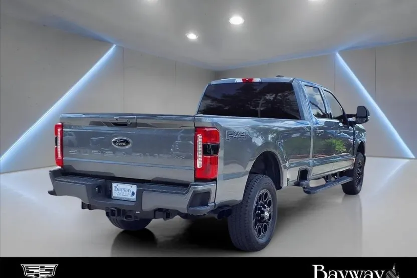 2024 Ford F-350 XLT photo 1