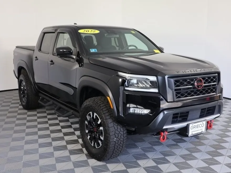 2022 Nissan Frontier PRO-4X photo 1
