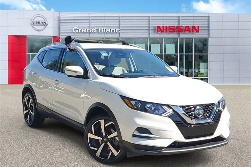 2022 Nissan Rogue Sport SL photo 1