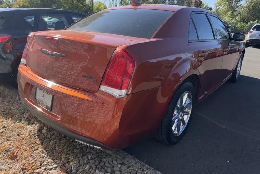 2021 Chrysler 300 S photo 1