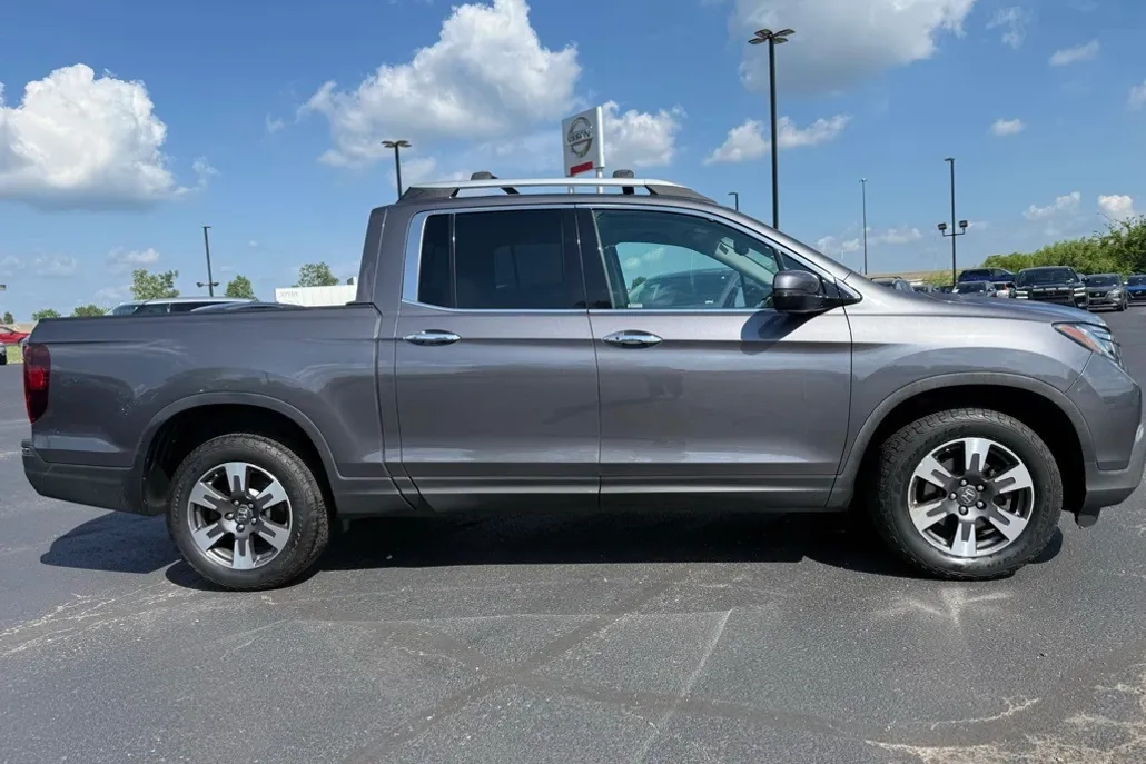 2019 Honda Ridgeline RTL-E photo 1