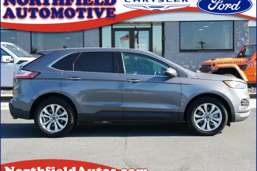 2024 Ford Edge Titanium photo 1