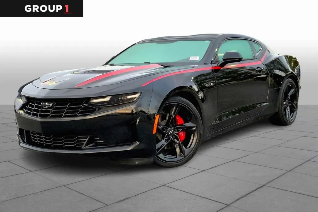 2021 Chevrolet Camaro LT1 photo 1