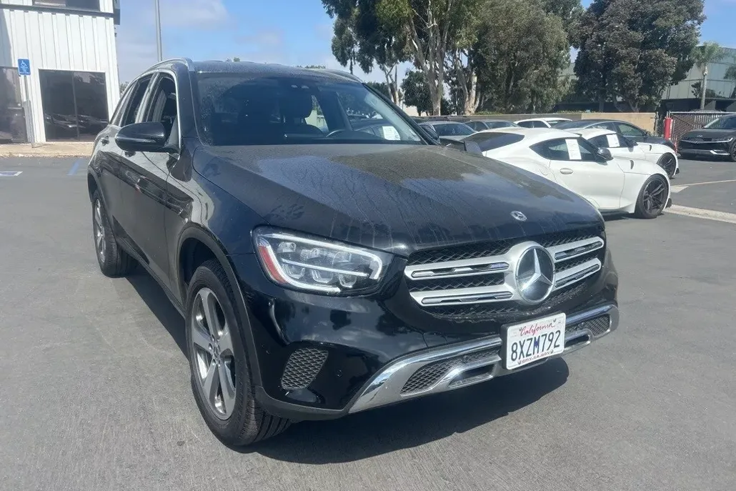 2022 Mercedes Benz GLC 300 photo 1