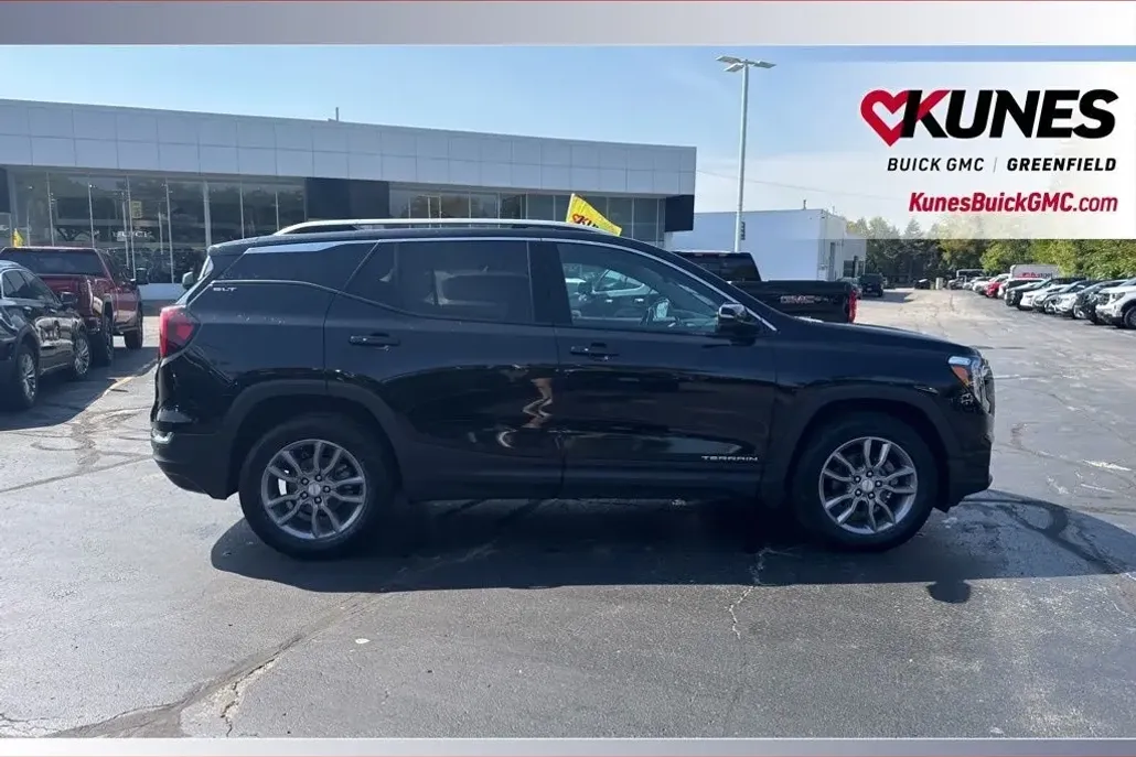 2023 Gmc Terrain SLT photo 1