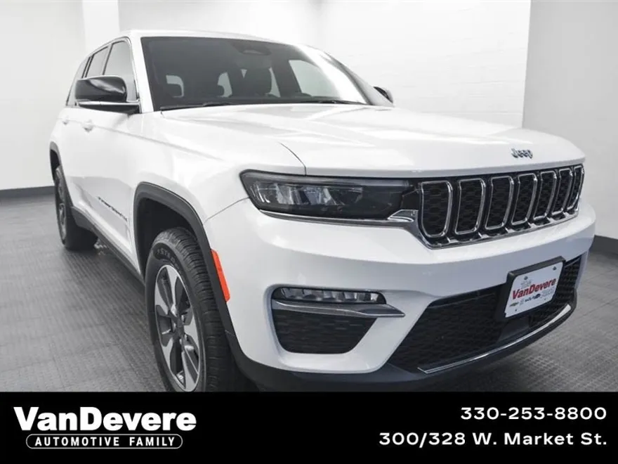 2024 Jeep Cherokee Limited 4xe photo 1