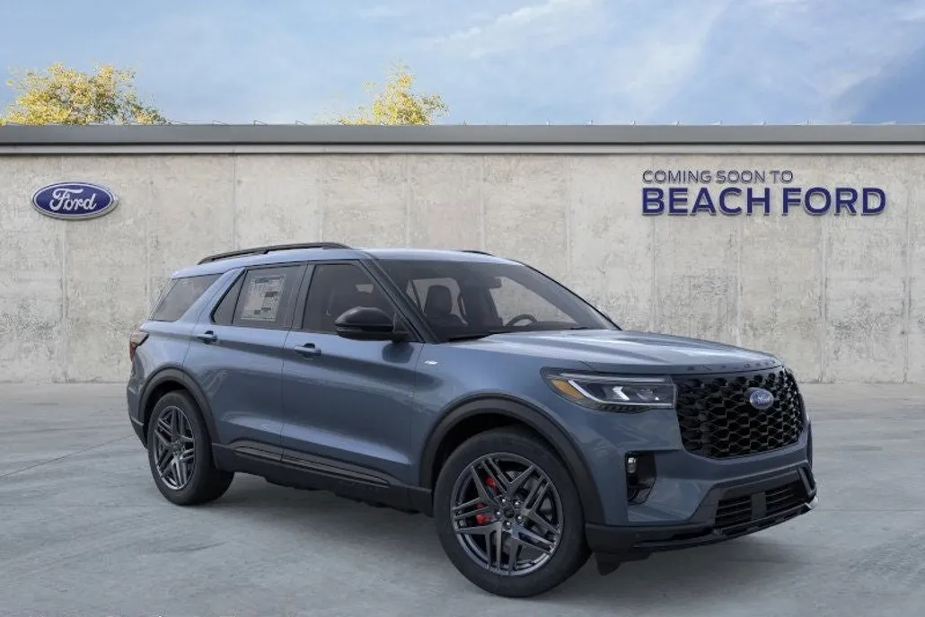 2025 Ford Explorer ST-Line photo 1
