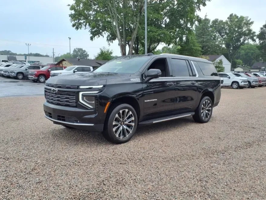 2025 Chevrolet Suburban High Country photo 1