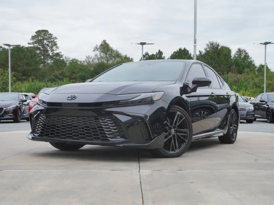 2025 Toyota Camry XSE photo 1