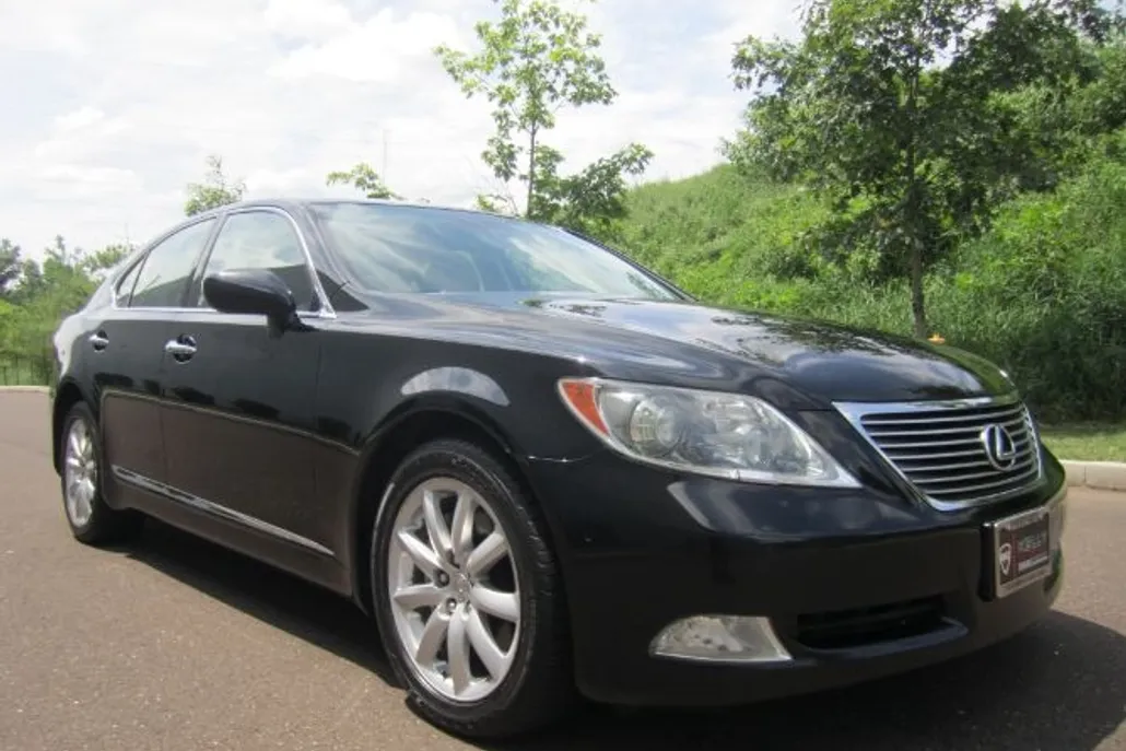 2007 Lexus LS 460 photo 1