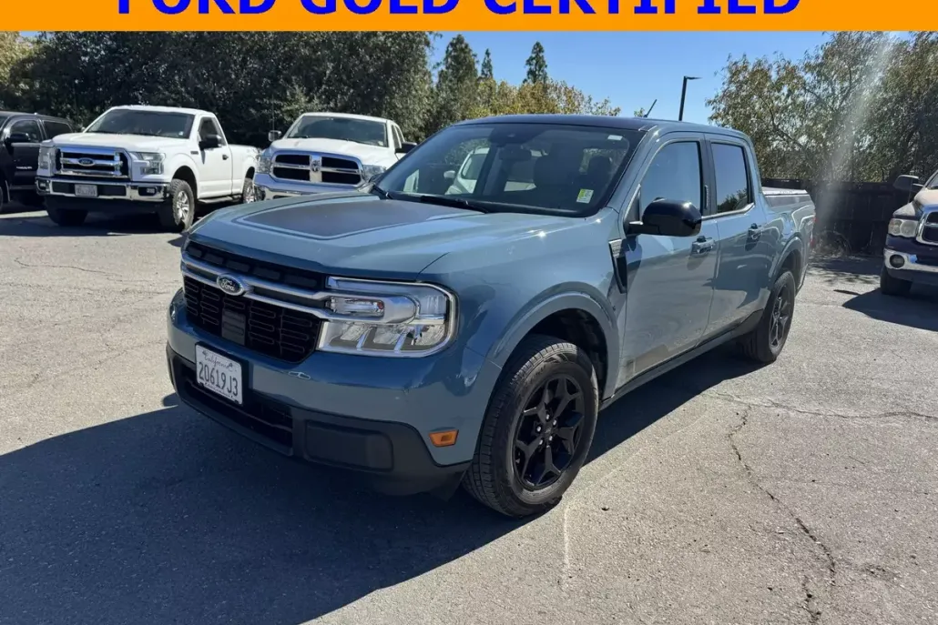 2022 Ford Maverick Lariat photo 1