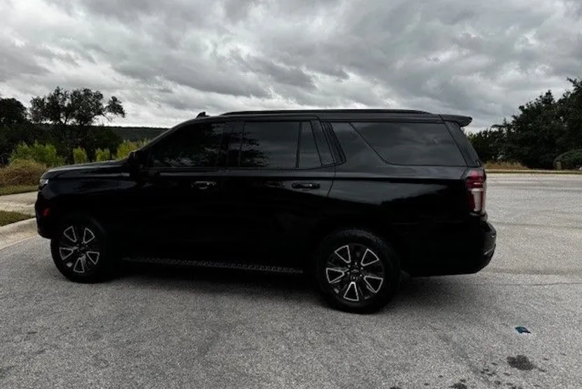 2022 Chevrolet Tahoe Z71 photo 1