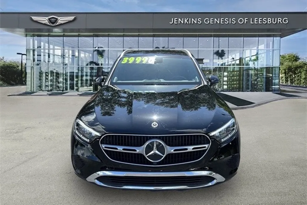 2023 Mercedes Benz GLC 300 4MATIC photo 1