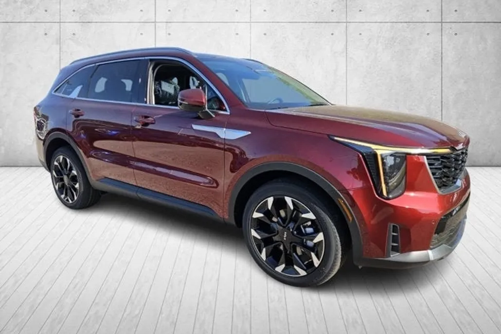 2025 Kia Sorento EX photo 1