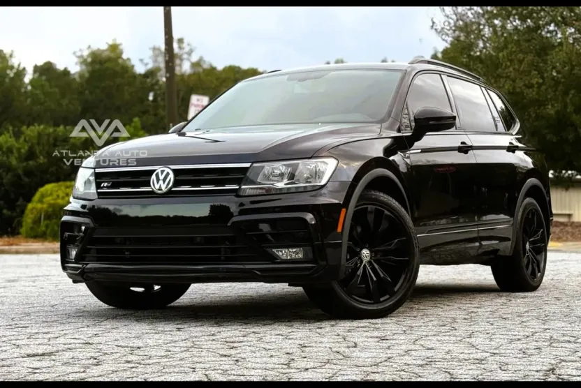 2021 Volkswagen Tiguan SE R-Line Black Sport photo 1