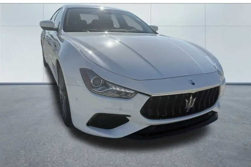 2022 Maserati Ghibli Modena Q4 photo 1