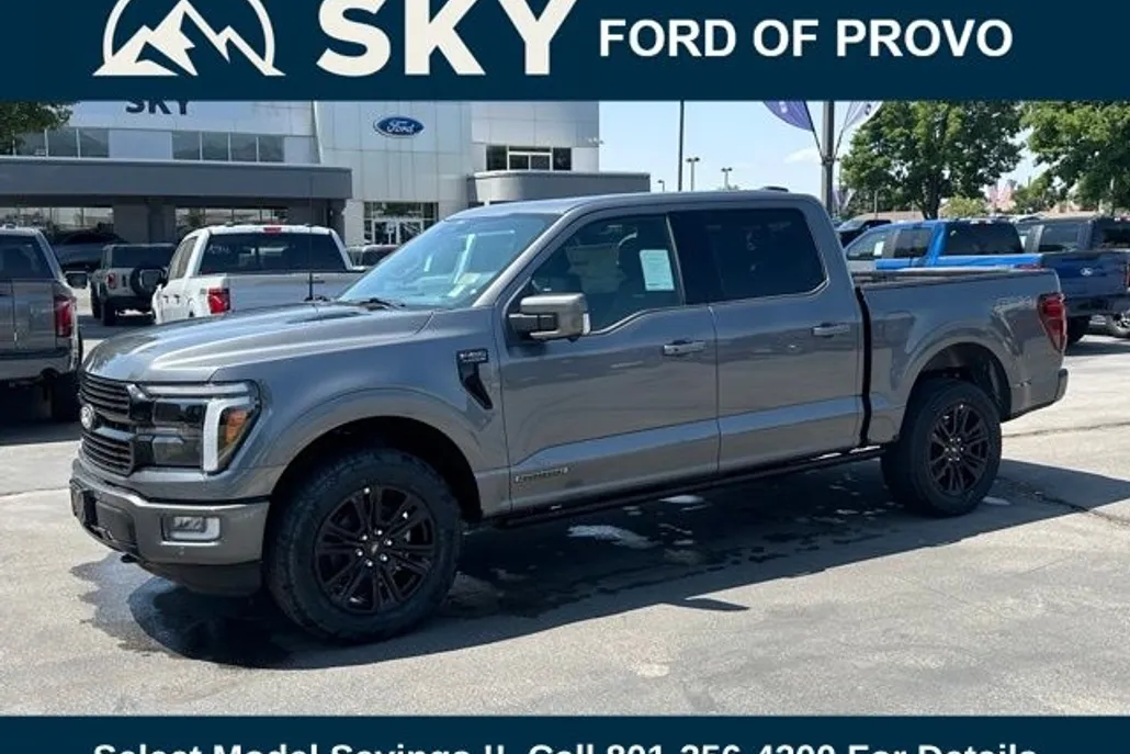2025 Ford F-150 Platinum photo 1