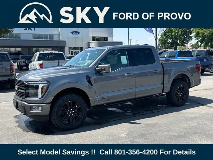 2025 Ford F-150 Platinum photo 1