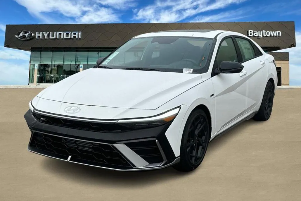 2025 Hyundai Elantra N Line photo 1