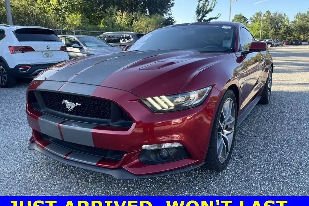 2016 Ford Mustang GT Premium photo 1