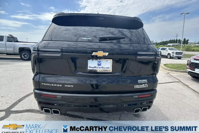 2025 Chevrolet Traverse High Country photo 1
