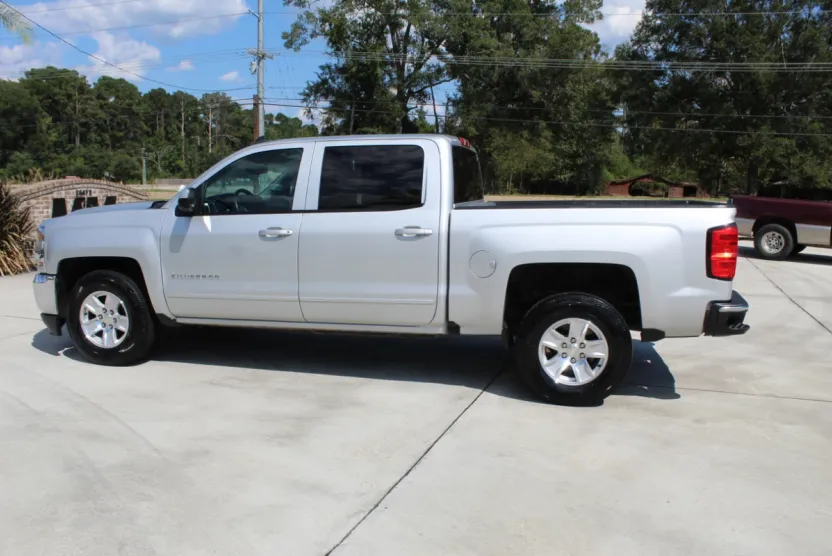 2016 Chevrolet Silverado 1500 LT photo 1