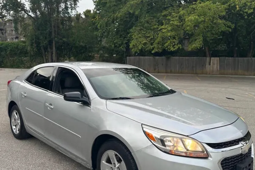 2015 Chevrolet Malibu LS photo 1