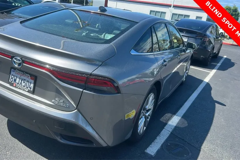 2022 Toyota Mirai XLE photo 1