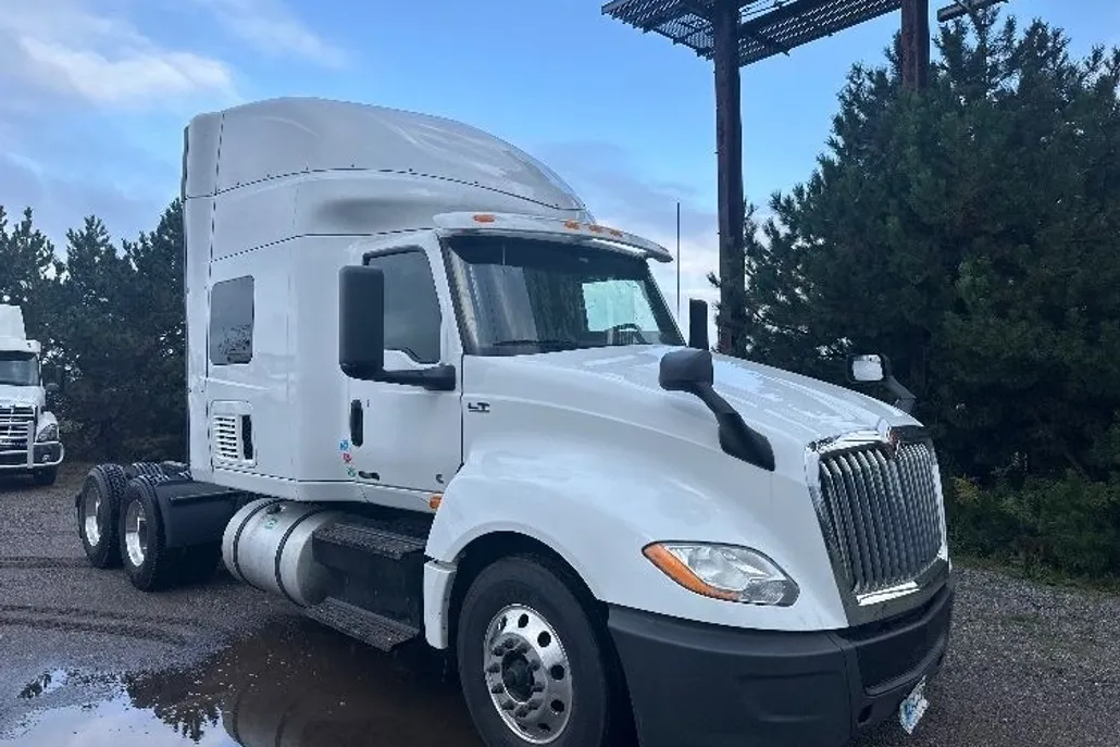 2019 International LT625 LT photo 1