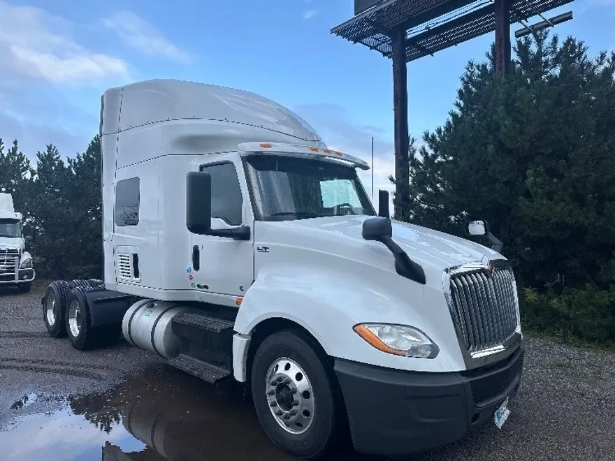 2019 International LT625 LT photo 1