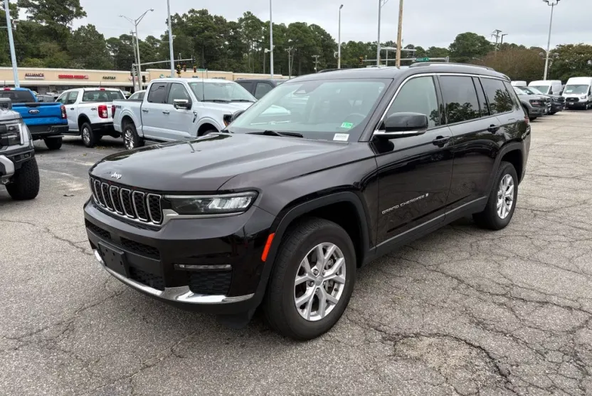2022 Jeep Grand Cherokee Limited photo 1