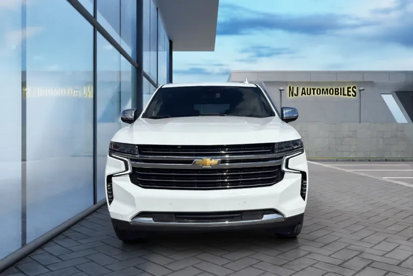 2023 Chevrolet Suburban Premier photo 1