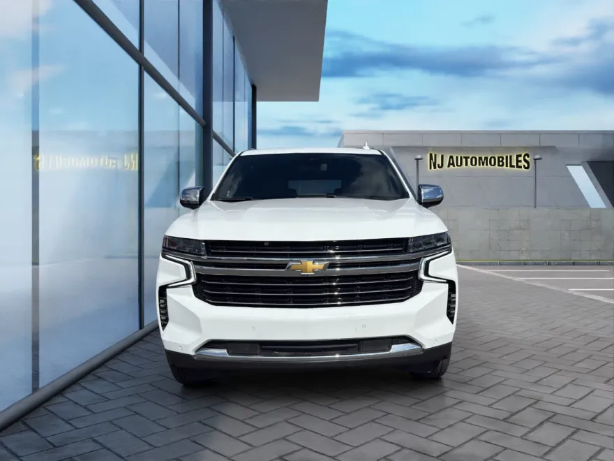 2023 Chevrolet Suburban Premier photo 1