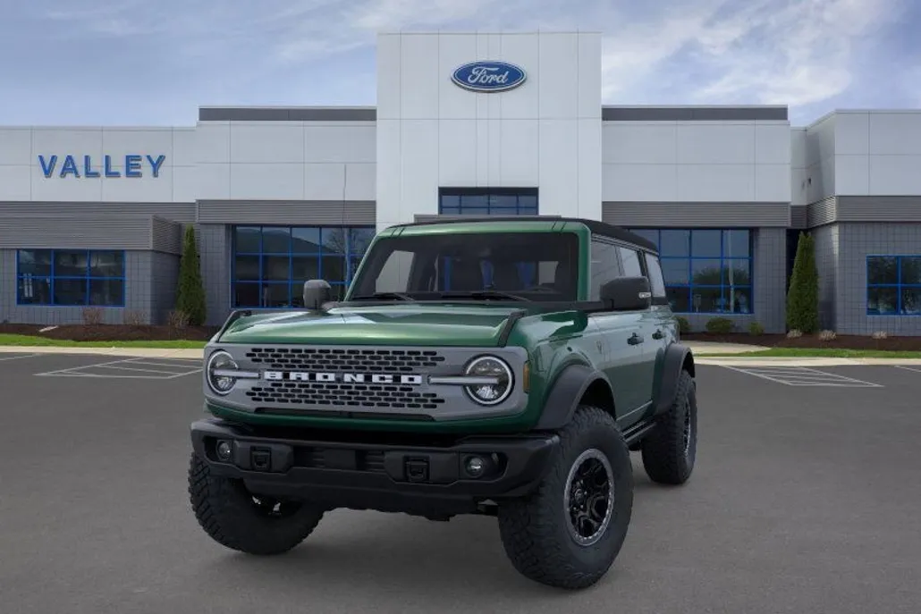2025 Ford Bronco Badlands photo 1